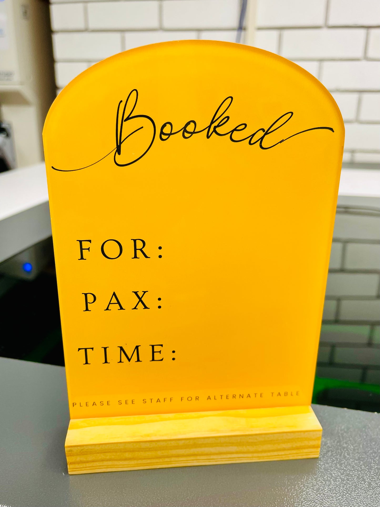 Reserved Sign Generic Classic Yellow - RS0017
