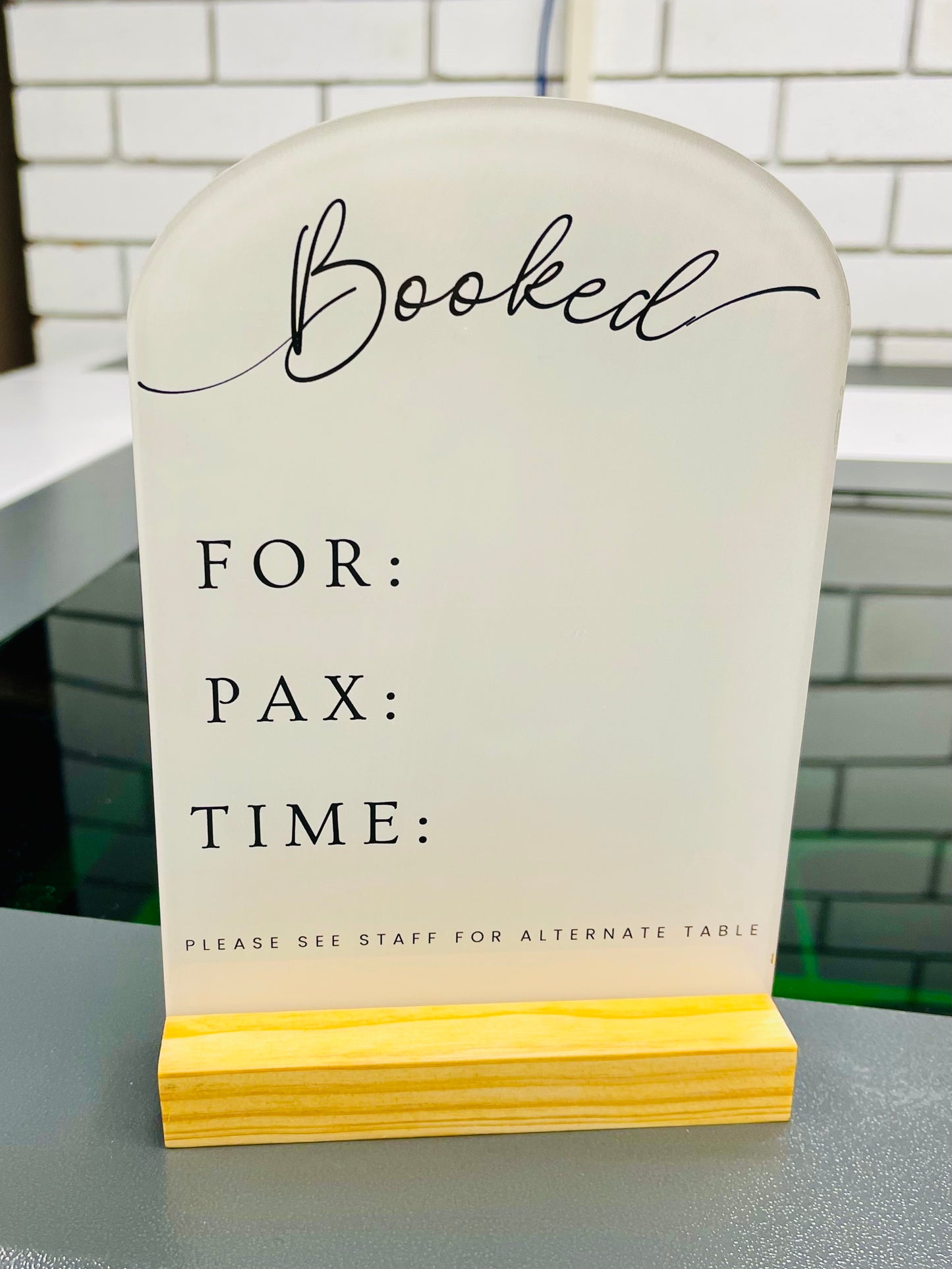 Generic Classic Reserved Sign - RS0016